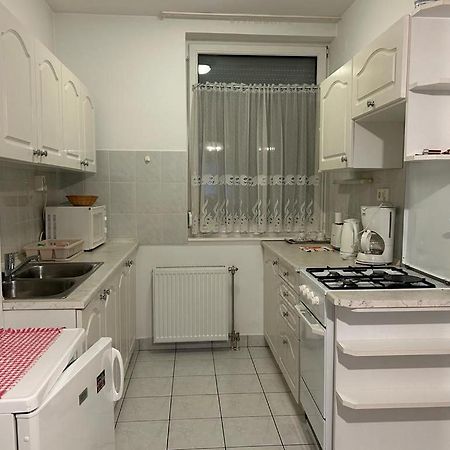 Rehab Apartment เฮวิซ ภายนอก รูปภาพ