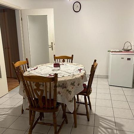Rehab Apartment เฮวิซ ภายนอก รูปภาพ